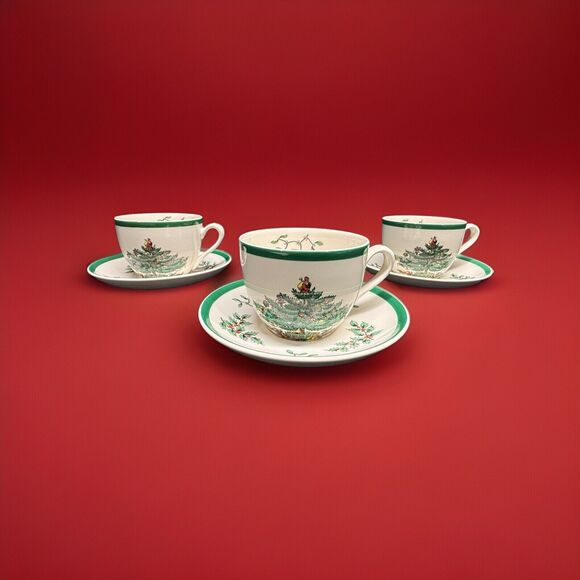 Set Of 3 Spode Christmas Tree 8 oz Tea Cup Saucer Coffee Mugs Vintage Red Green - Picture 2 of 15